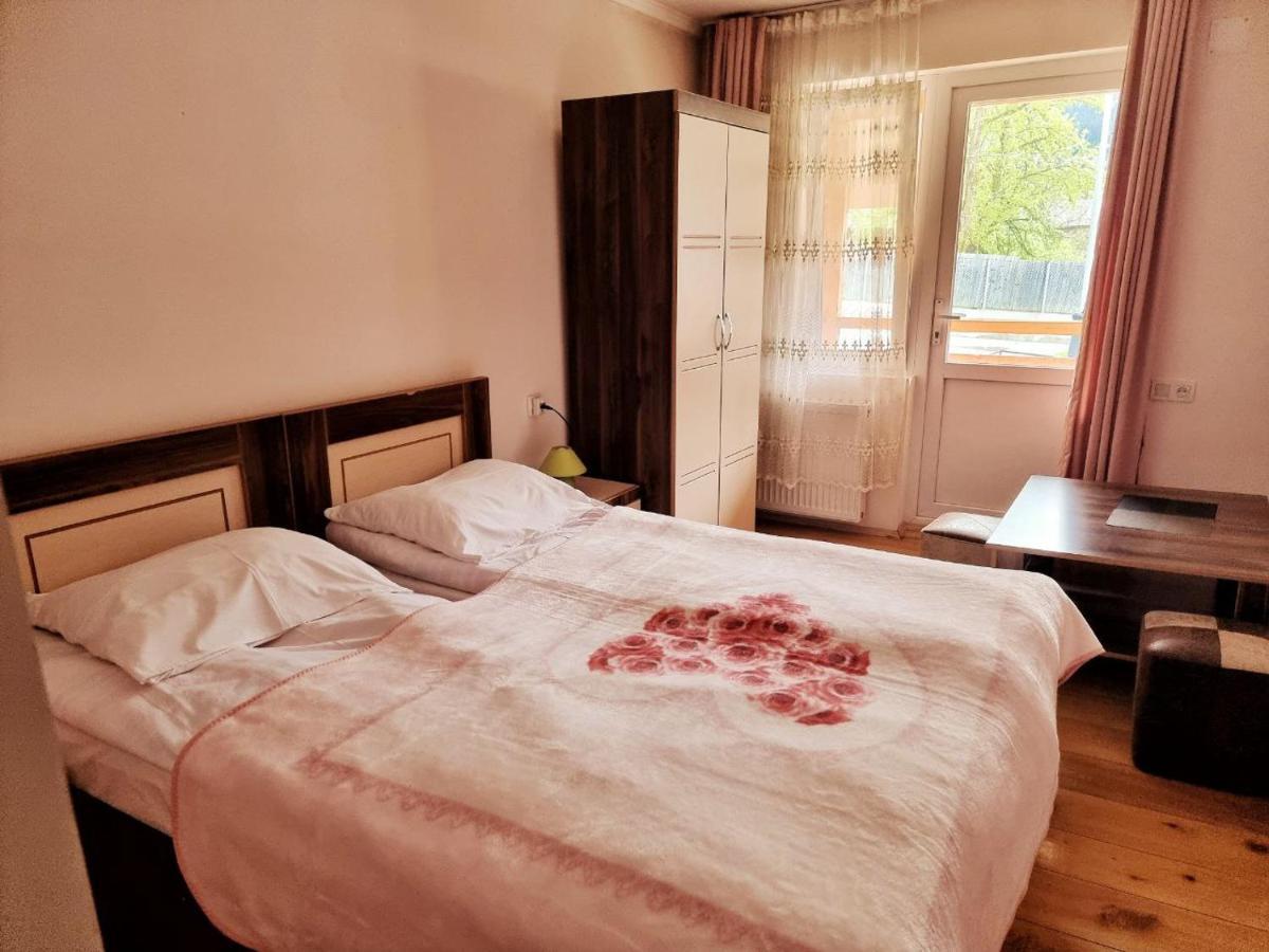 Girgola Bed & Breakfast Mestia Exterior photo
