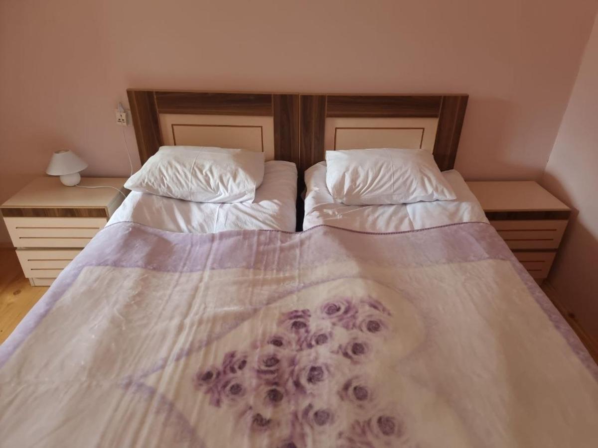 Girgola Bed & Breakfast Mestia Exterior photo