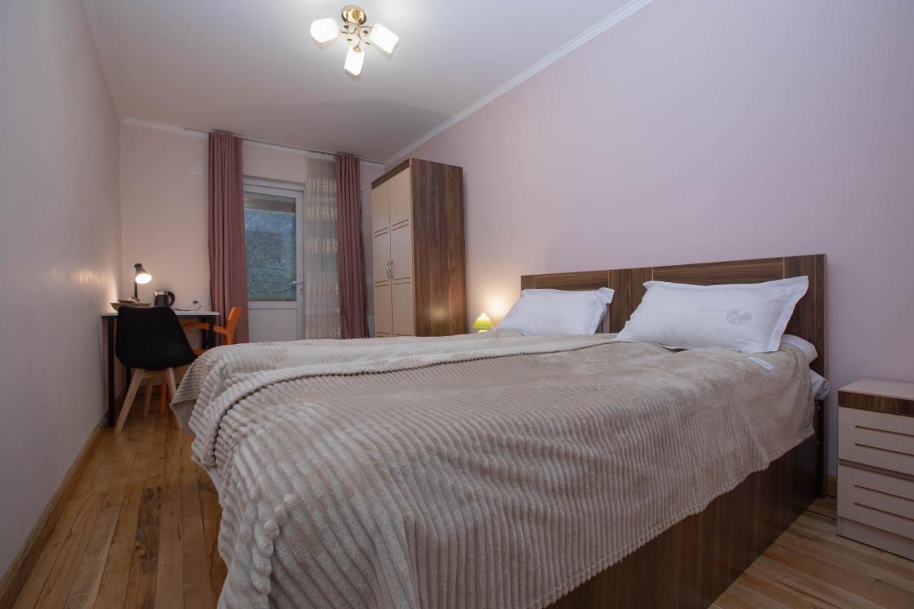 Girgola Bed & Breakfast Mestia Exterior photo